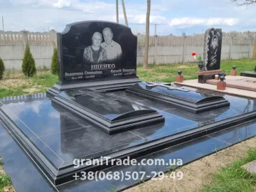 Купити Горизонтальні гранітні пам'ятники, меморіальні комплекси | GraniTrade